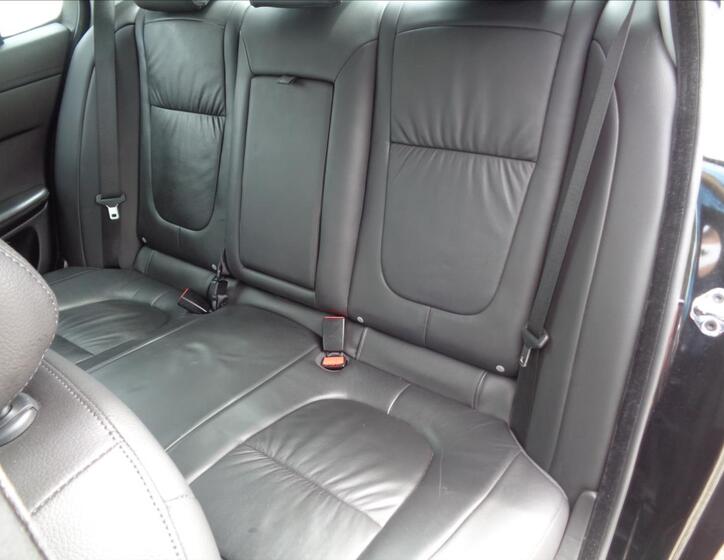 Jaguar XF 22