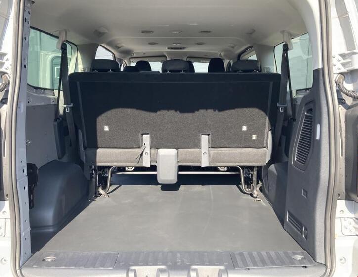 Volkswagen Transporter 9