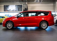 Chrysler Pacifica 2