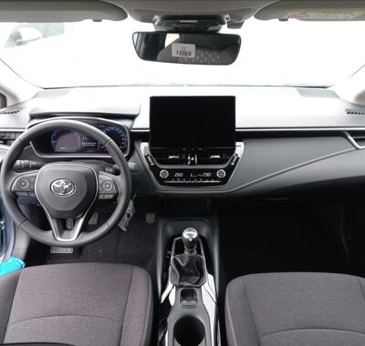 Toyota Corolla 13