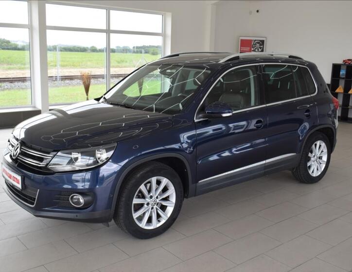 Volkswagen Tiguan 1