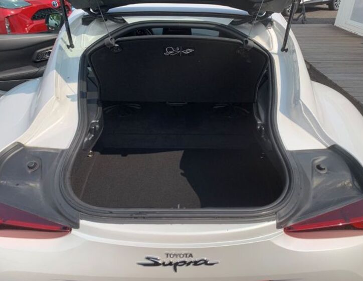 Toyota Supra 60