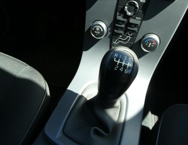 Volvo V50 26