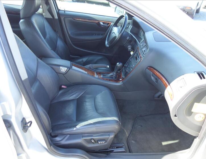 Volvo S60 13