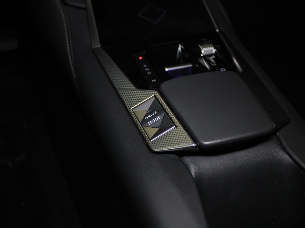 DS Automobiles DS4
