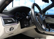 BMW Řada 7 11