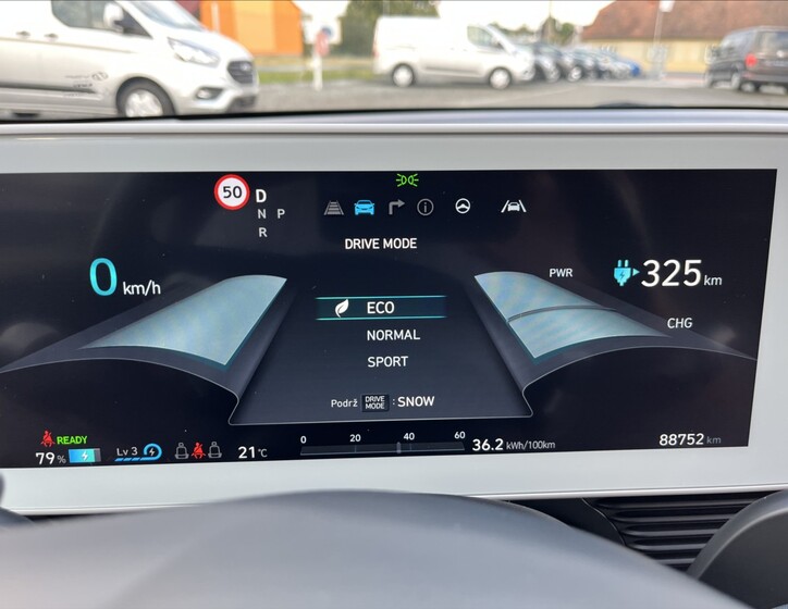 Hyundai IONIQ 31