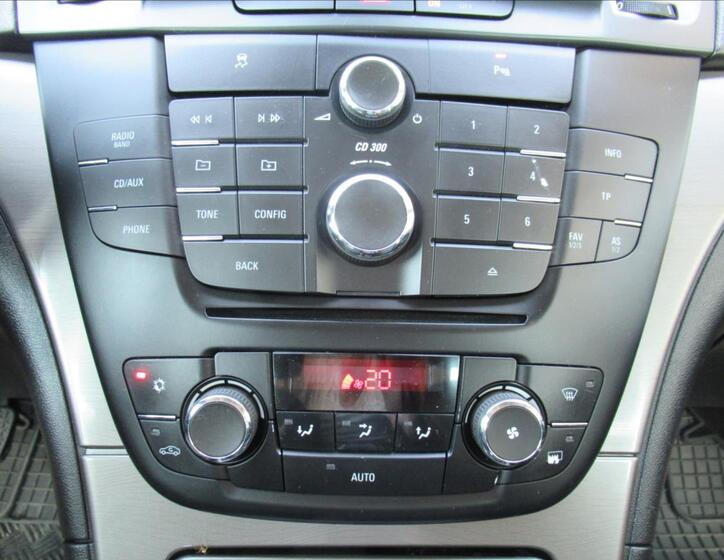 Opel Insignia 10