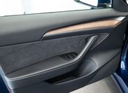 Tesla Model 3 5