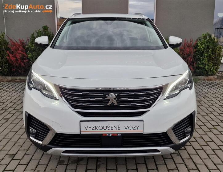 Peugeot 5008 4