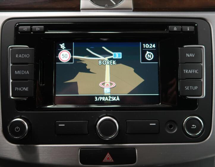 Volkswagen Passat 24