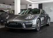 Porsche Panamera 1