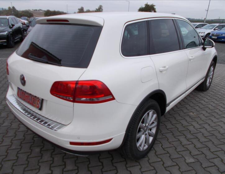 Volkswagen Touareg 11