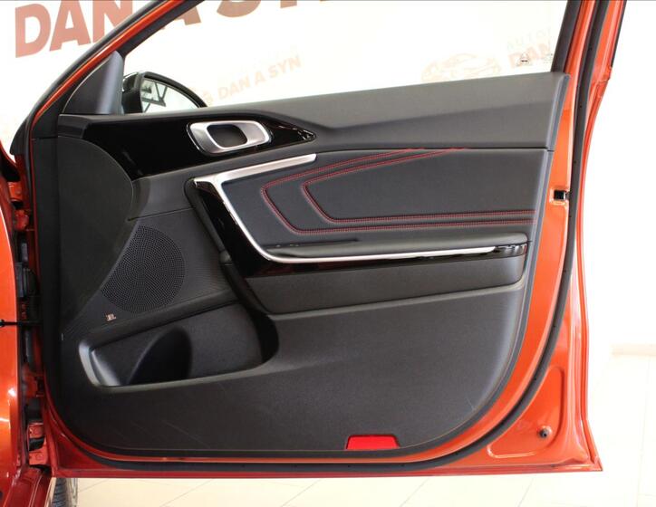 KIA ProCeed 11