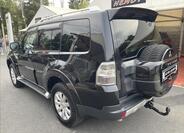 Mitsubishi Pajero 7