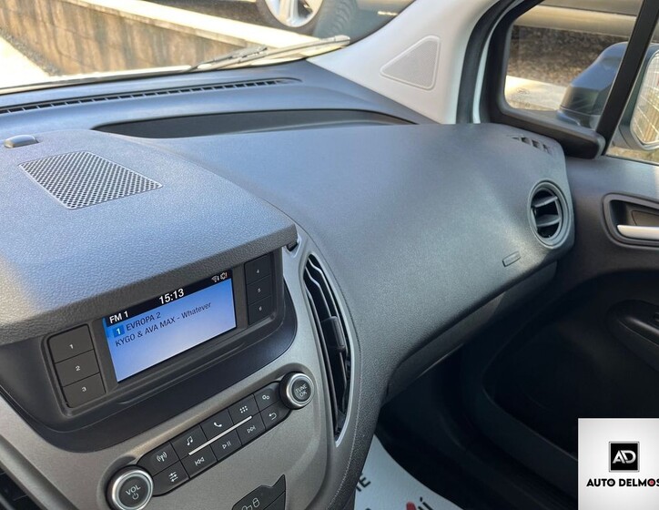 Ford Transit Courier 46