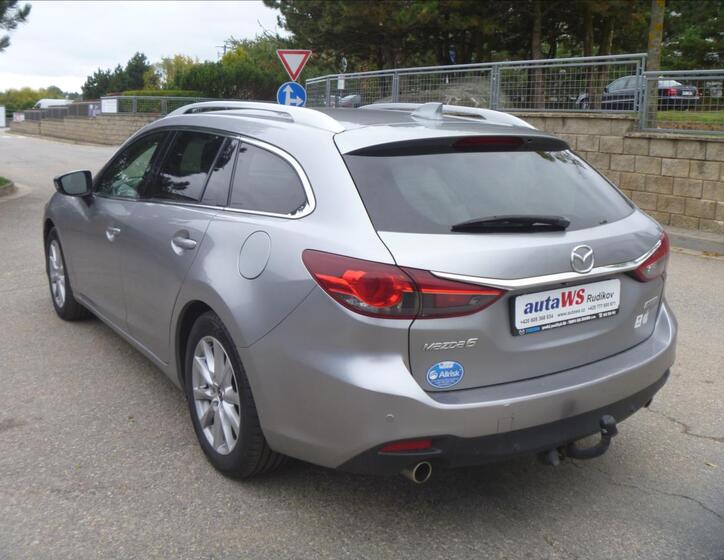 Mazda 6 4