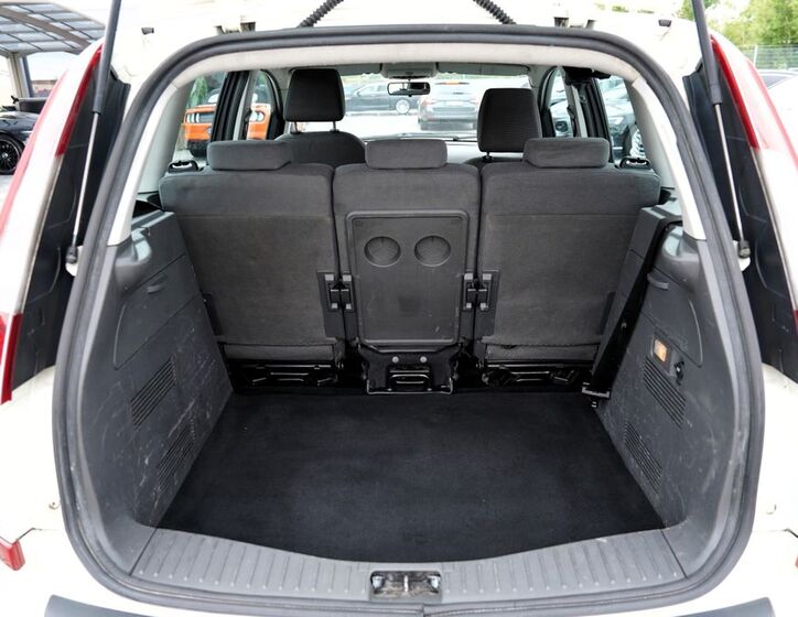 Ford C-MAX 12