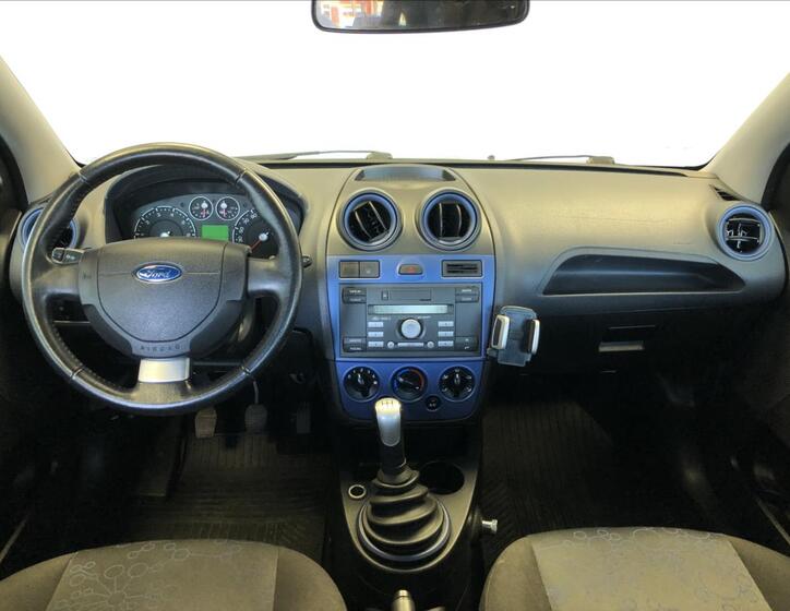 Ford Fiesta 14