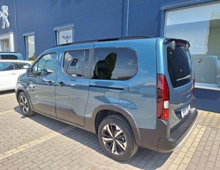 Peugeot Rifter 3