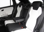 Mercedes-Benz GLA 11