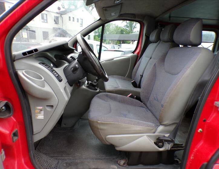 Renault Trafic 11
