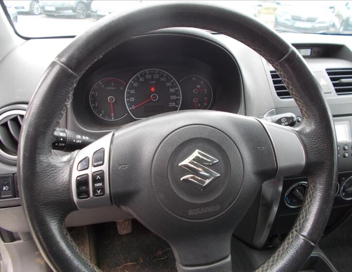 Suzuki SX4 22