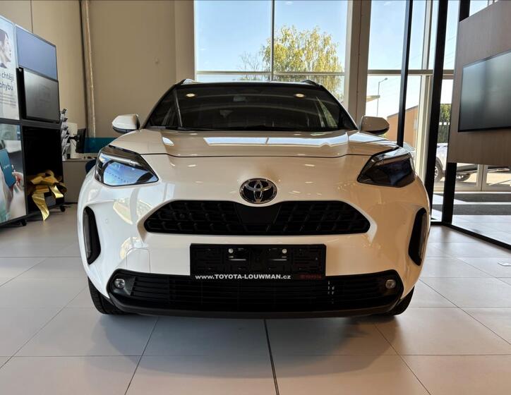 Toyota Yaris Cross 2