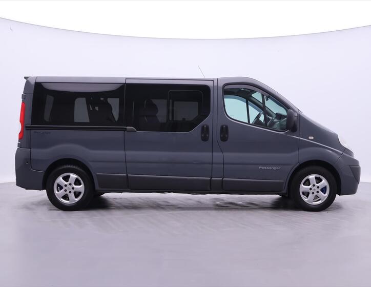 Renault Trafic 8
