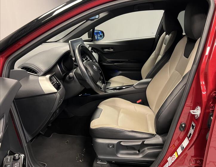 Toyota C-HR 9