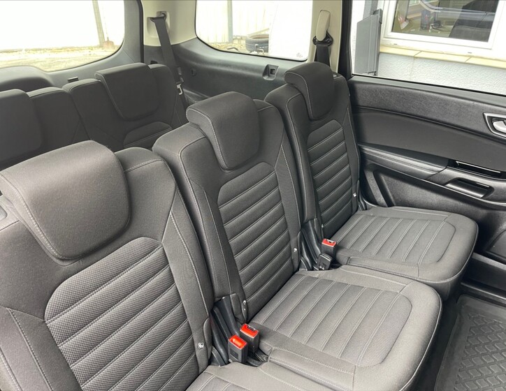 Ford Galaxy 25