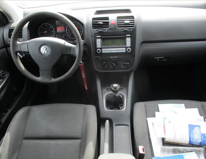 Volkswagen Golf 11