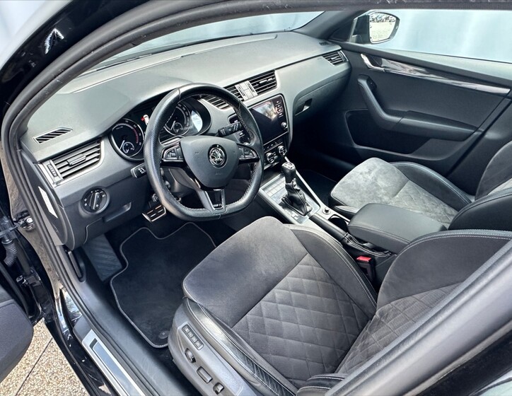 Škoda Octavia 9