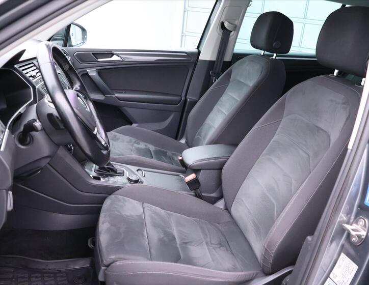 Volkswagen Tiguan 11