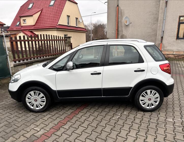 Fiat Sedici 8