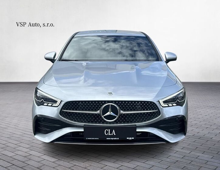 Mercedes-Benz CLA 8