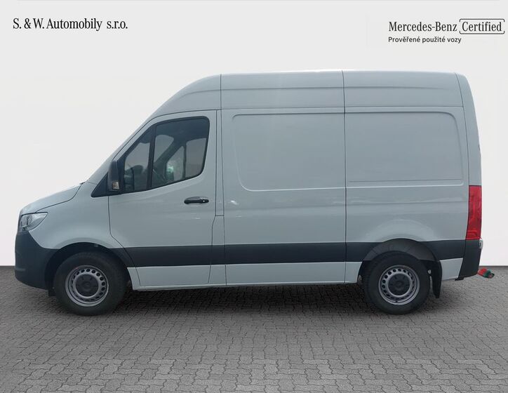 Mercedes-Benz Sprinter 8