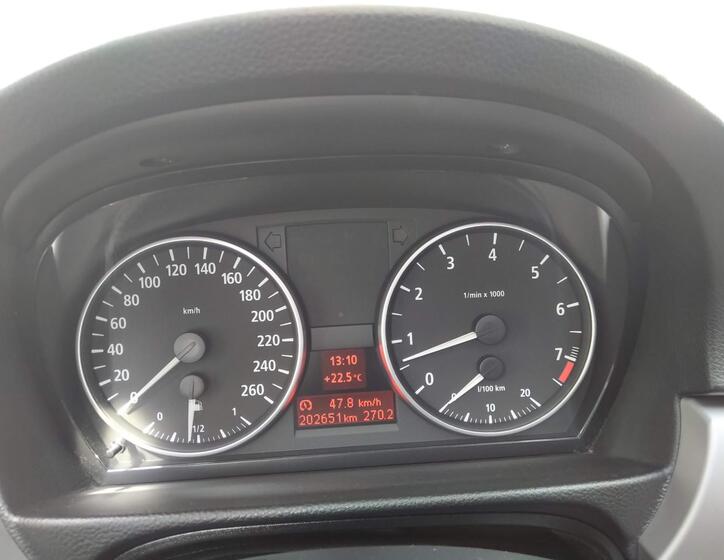 BMW Řada 3 8