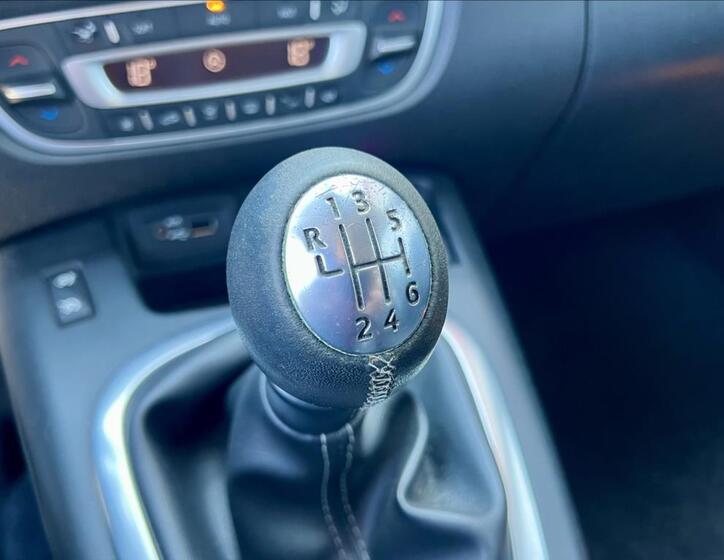 Renault Scénic 14