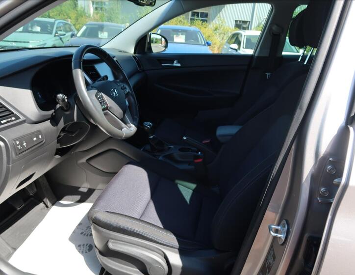 Hyundai Tucson 12