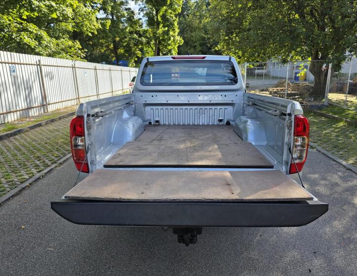 Nissan Navara 35