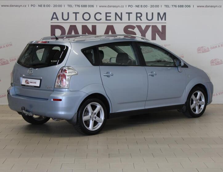 Toyota Corolla Verso 4