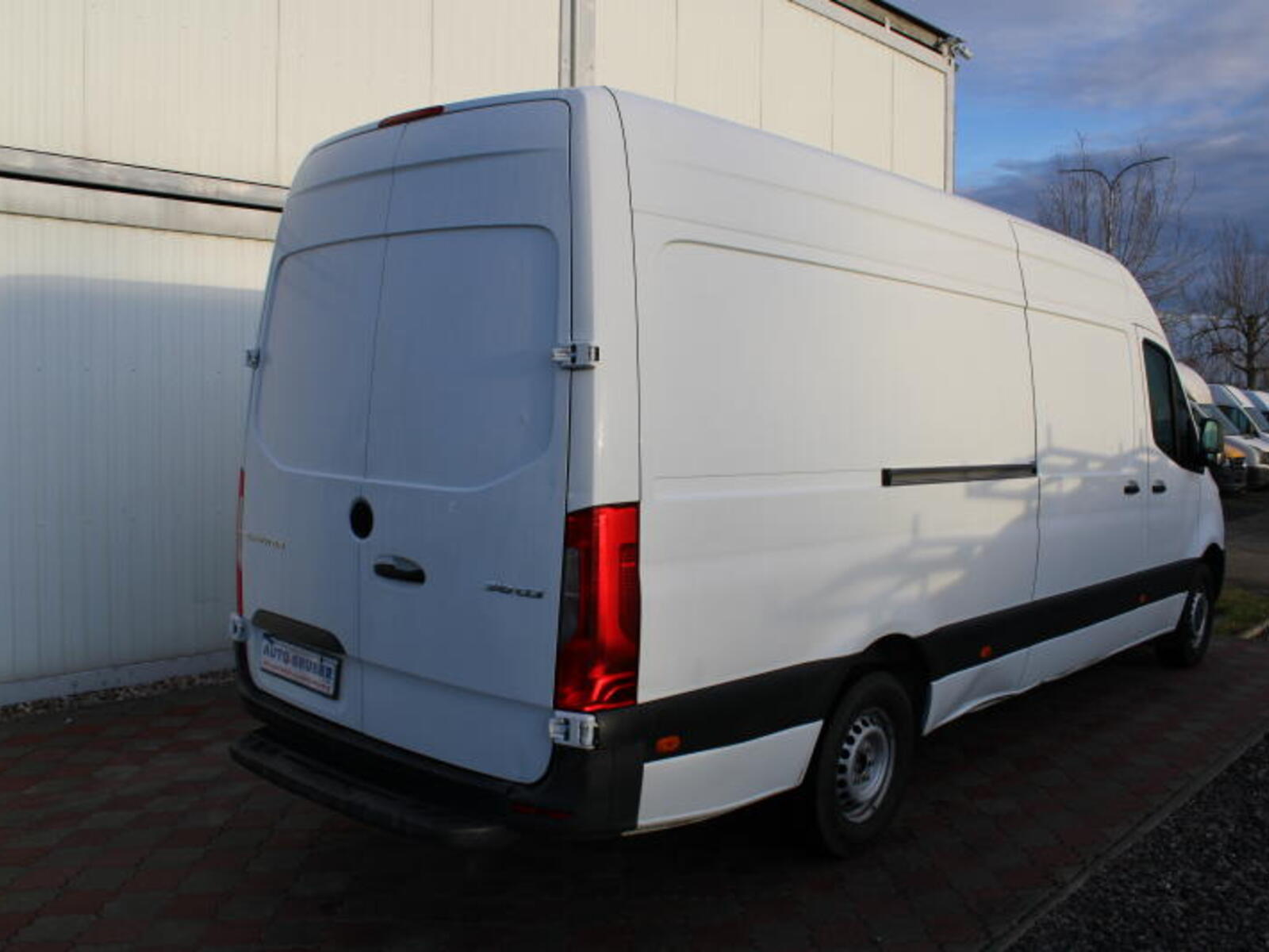 Mercedes-Benz Sprinter 4