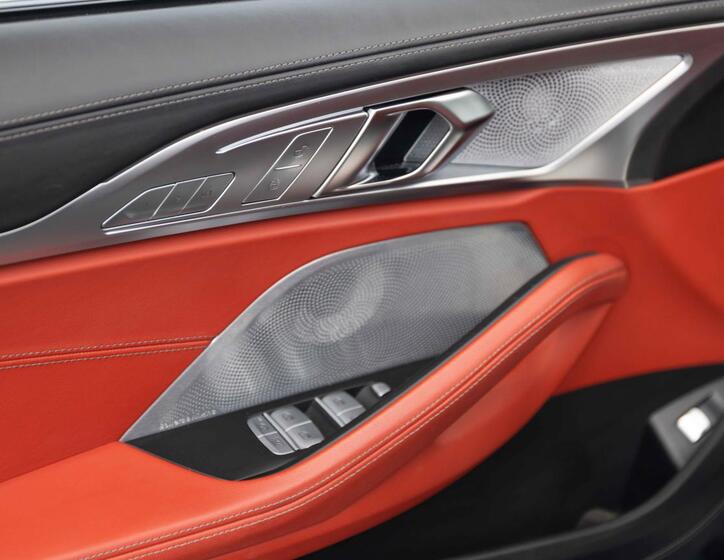 BMW Řada 8 17