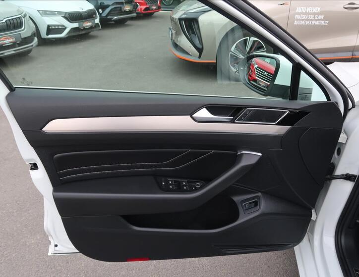 Volkswagen Passat 24