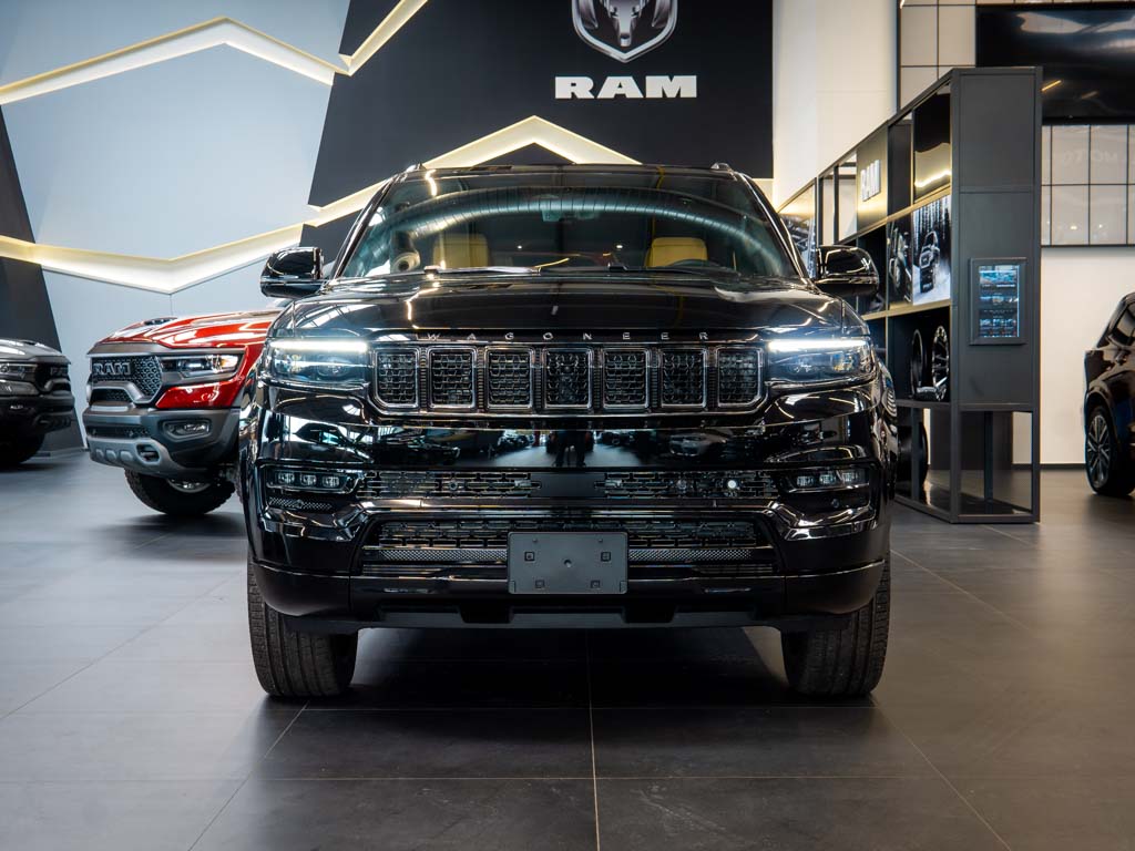 Jeep Grand Wagoneer