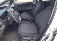 Hyundai i20 10