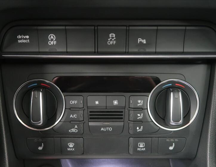 Audi Q3 28