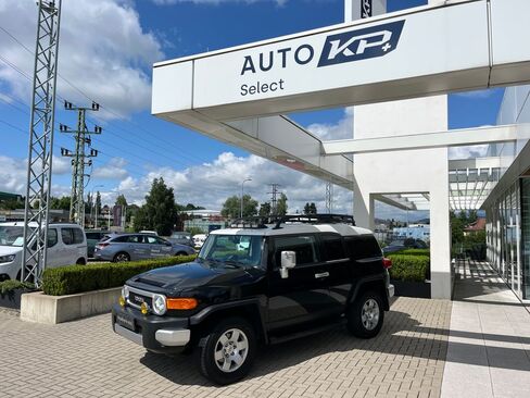 Toyota FJ