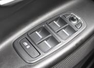 Jaguar XE 23